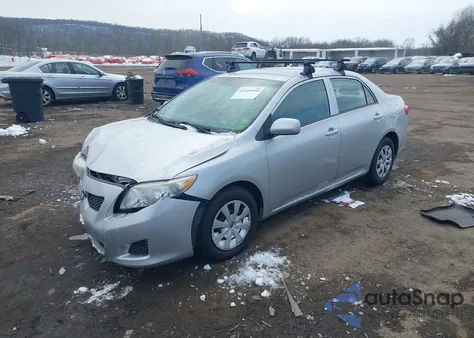 2010 Toyota Corolla Le z USA, uszkodzony, nr VIN 2T1BU4EE4AC267061